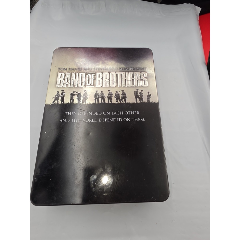 HBO Band of Brothers DVD Box Set OS Black Good Tin Case Spielberg Hanks